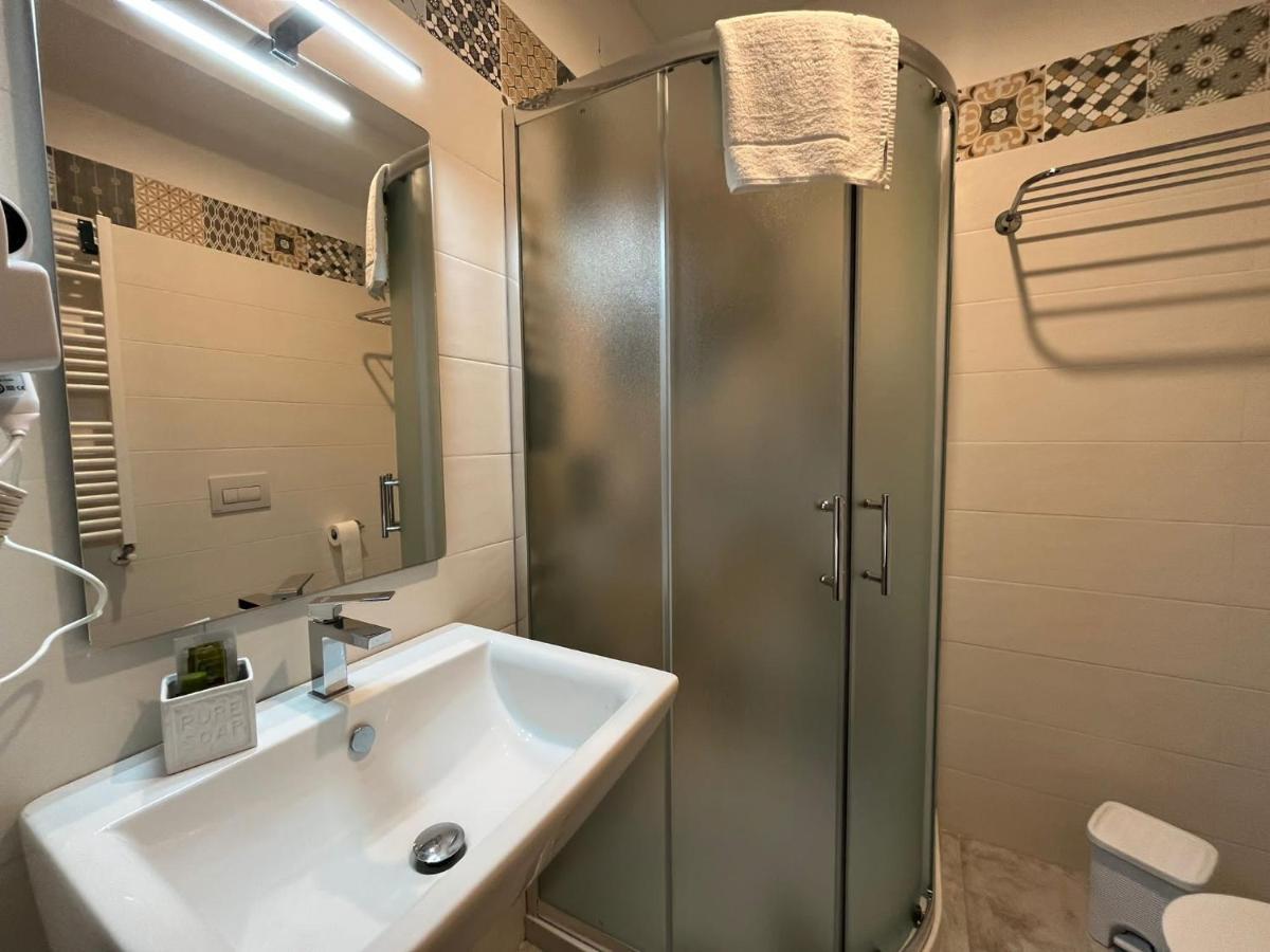 B&B Glass Paradise Καταντζάρο Εξωτερικό φωτογραφία